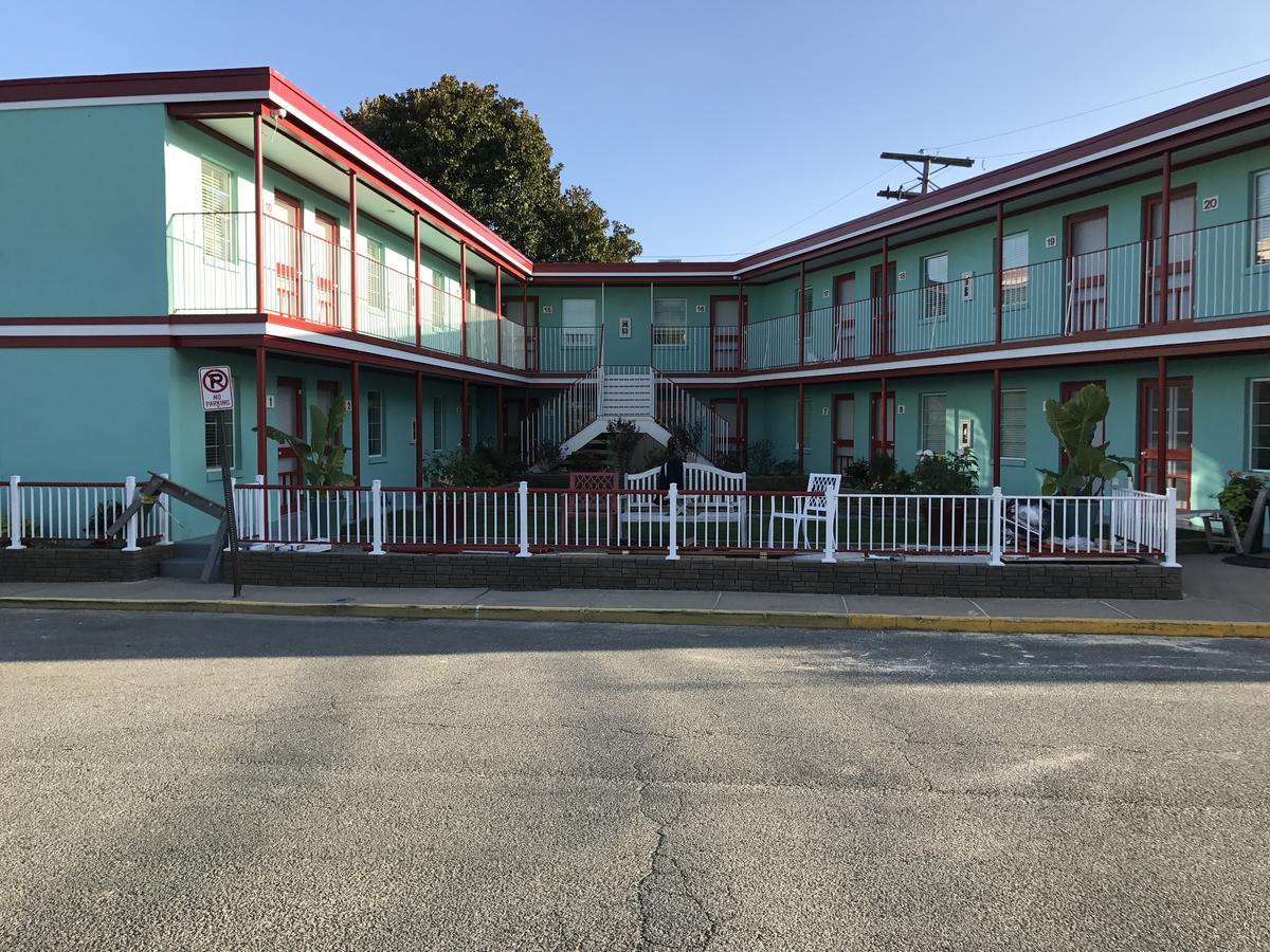 Riverview Inn 科洛尼尔比奇 外观 照片